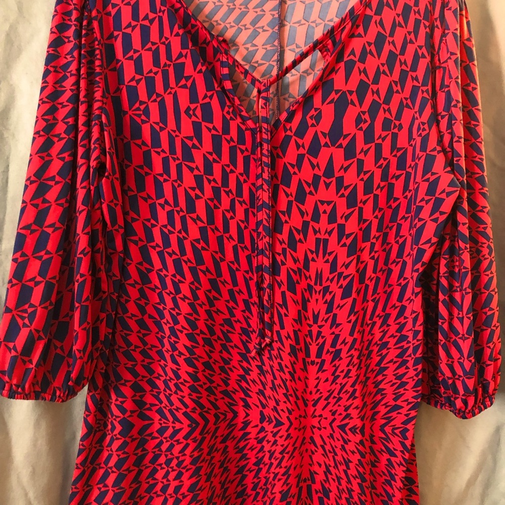 Nikki Poulos stylish top